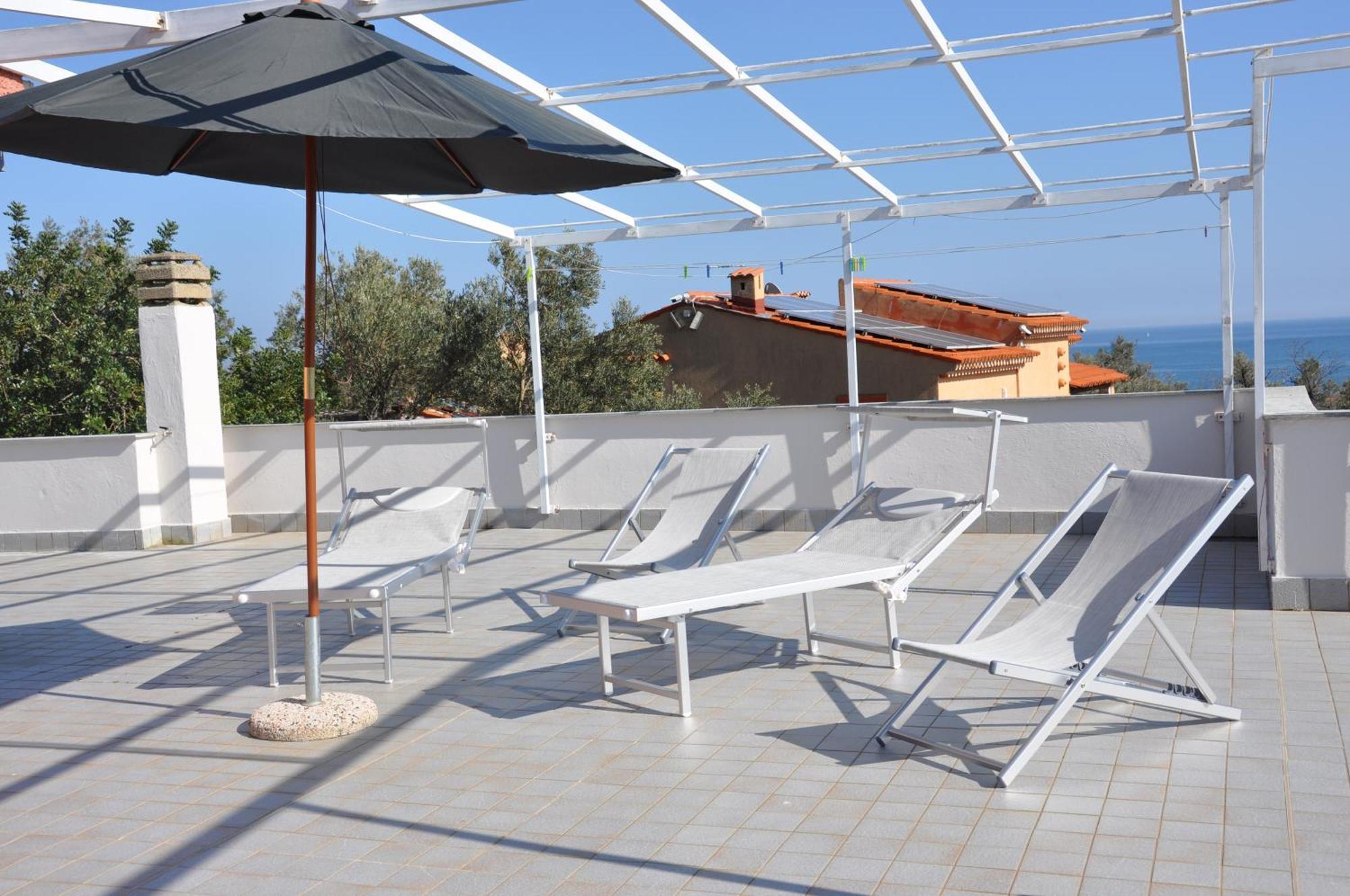 Villa Paolina Ceriale - App. 6 Posti Exterior photo